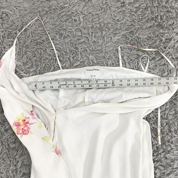 Privacy‎ Please Revolve Dress S Richter Wrap Maxi Surplice White Floral coastal - Picture 6 of 7